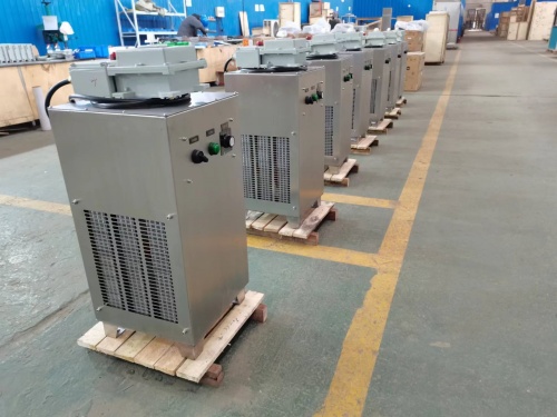 �\�Ӆ^����ů�L�C�r��