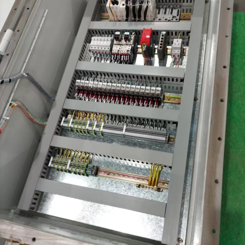 ꐂ}�^���Ʒ���������_����늿���